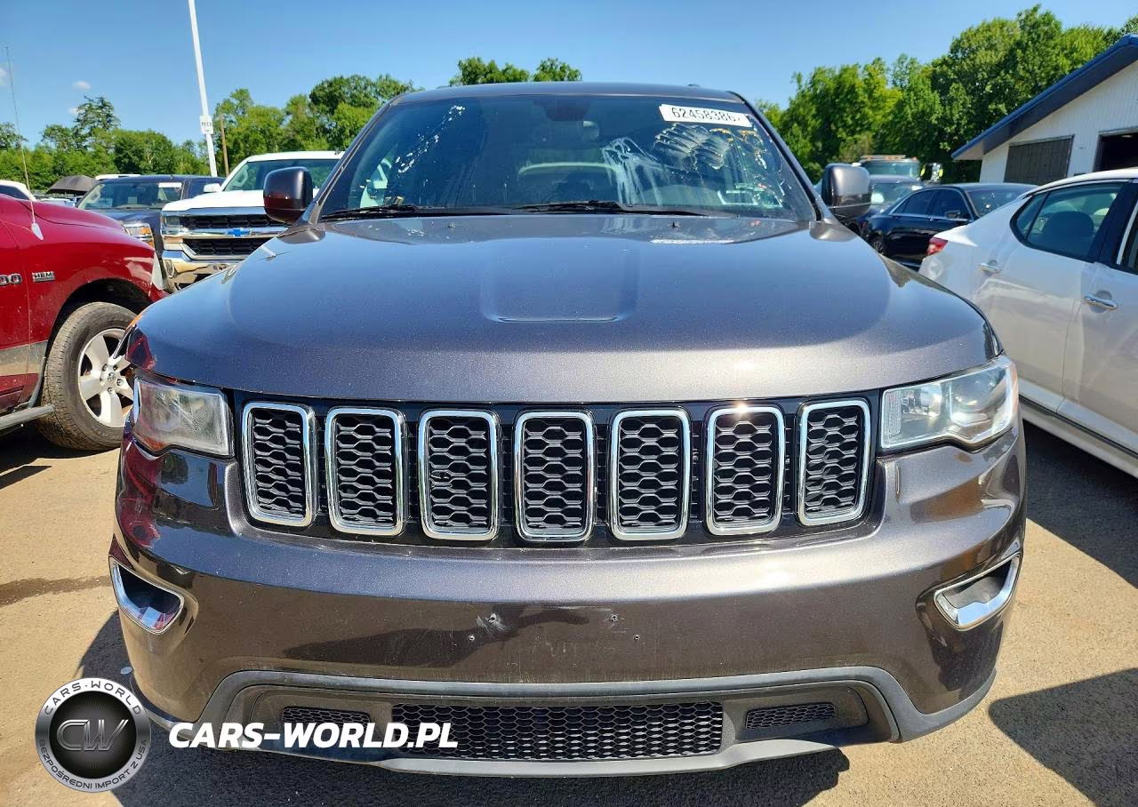 2017 Jeep Grand Cherokee Laredo VIN:1C4RJFAG7HC682288 - 5