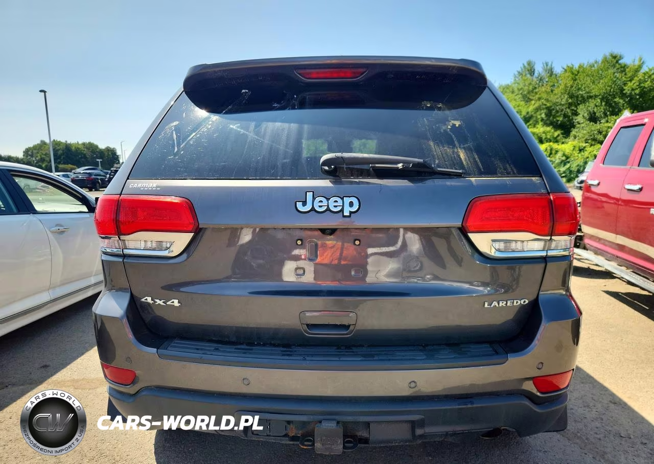 2017 Jeep Grand Cherokee Laredo VIN:1C4RJFAG7HC682288 - 6