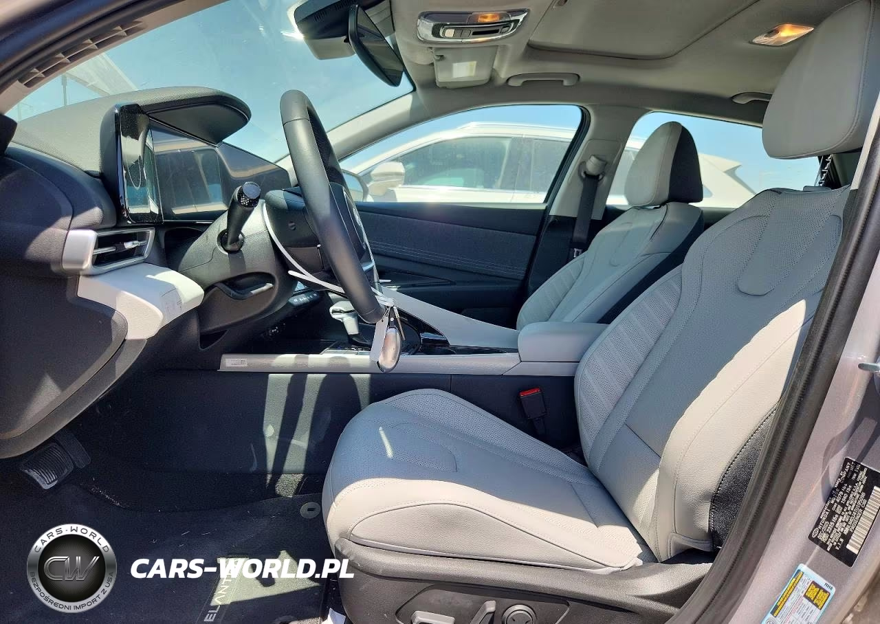 2026 Hyundai Elantra Limited VIN:KMHLN4DJ4TU195098 - 7