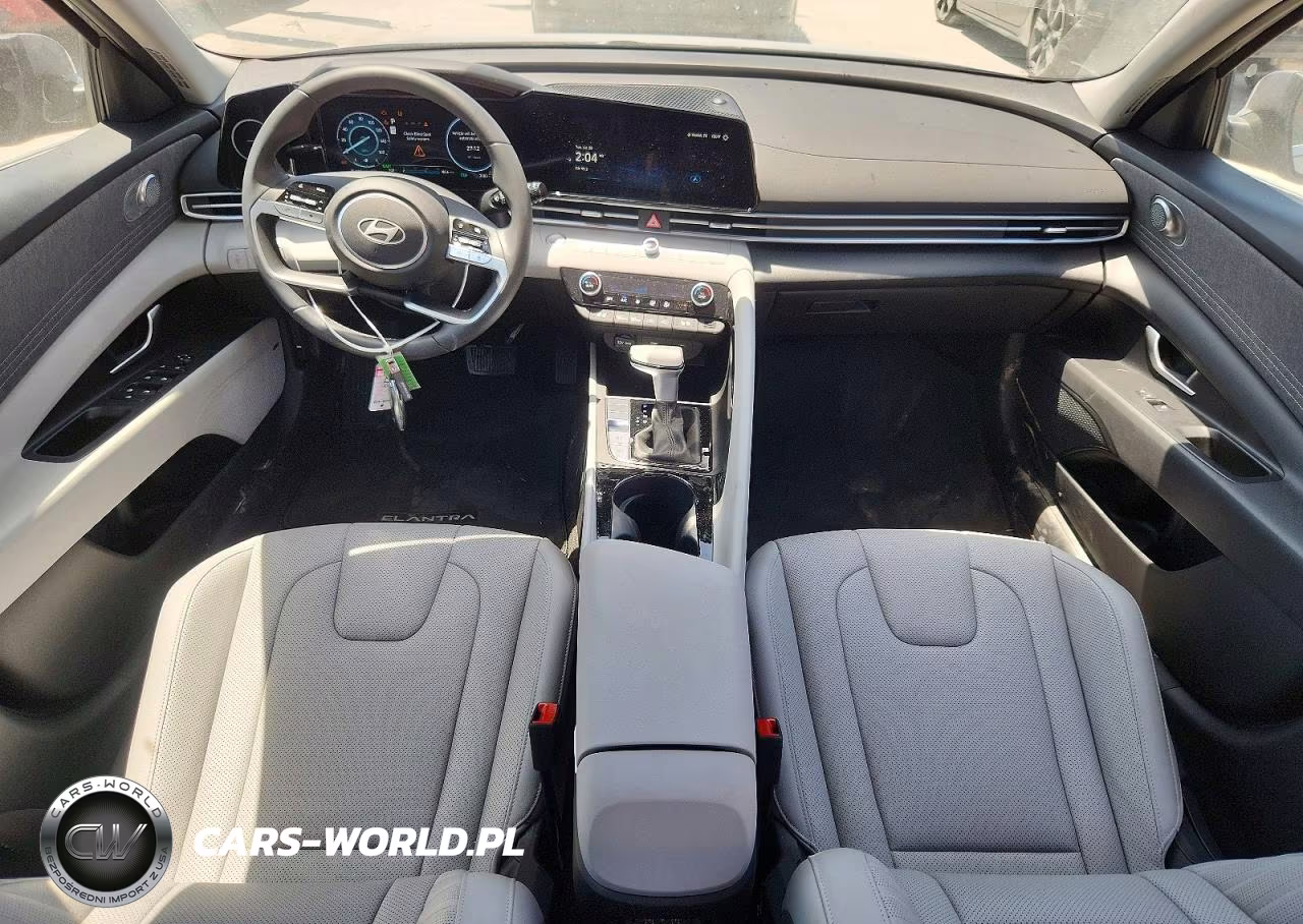 2026 Hyundai Elantra Limited VIN:KMHLN4DJ4TU195098 - 8