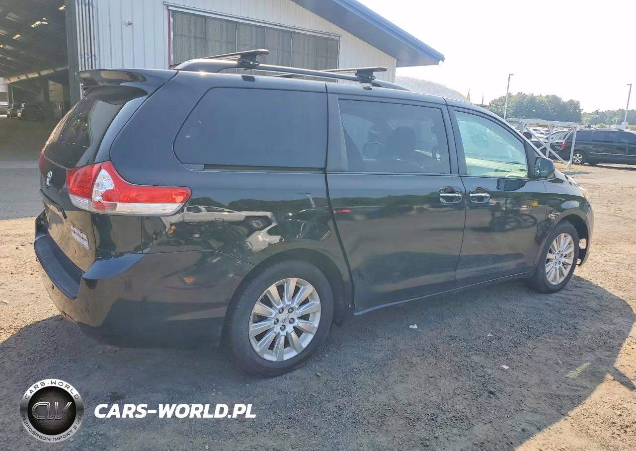 2013 Toyota Sienna Xle 7-Passenger VIN:5TDDK3DC4DS057922 - 3