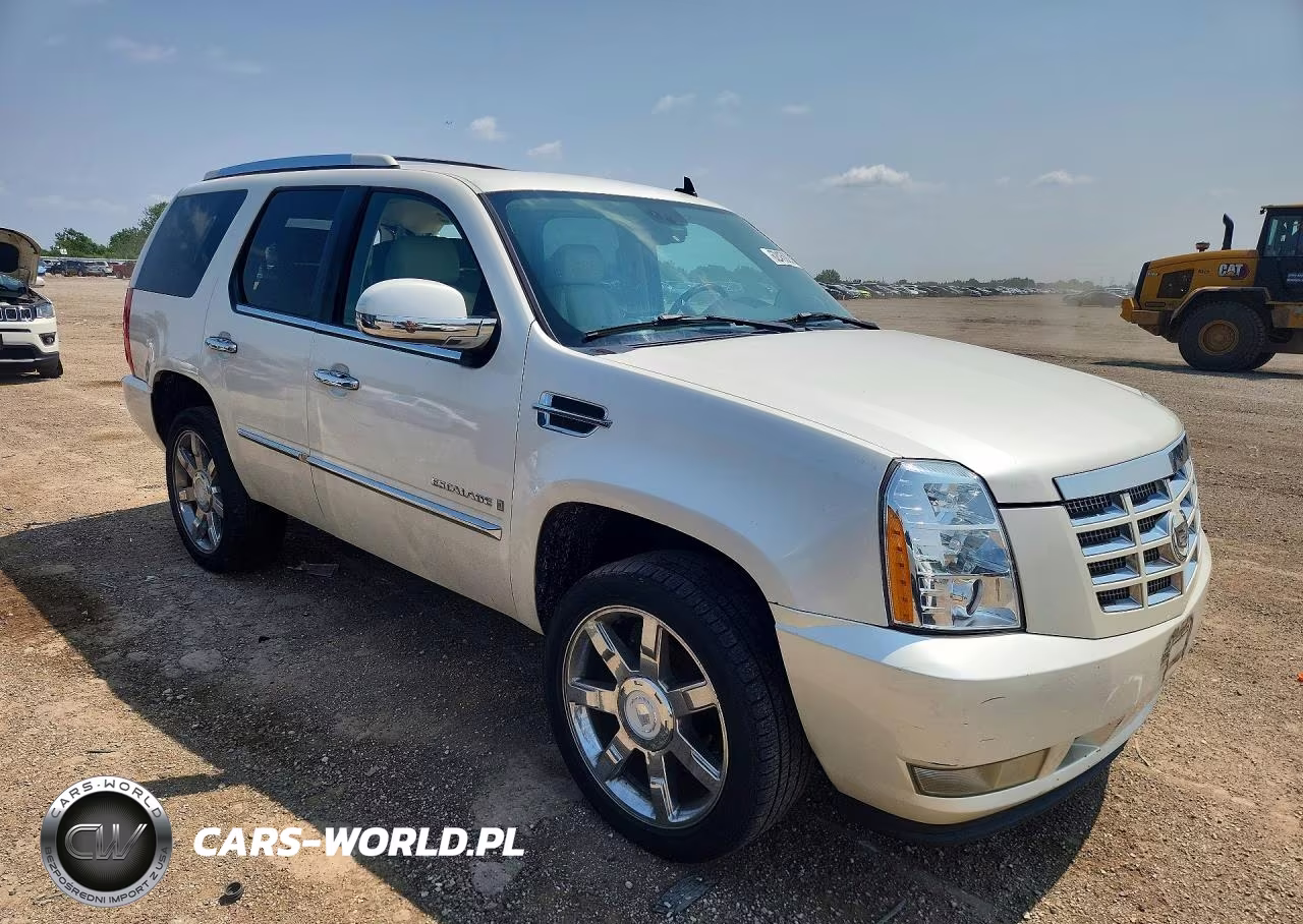 2008 Cadillac Escalade Luxury VIN:1GYFK63878R165327 - 4