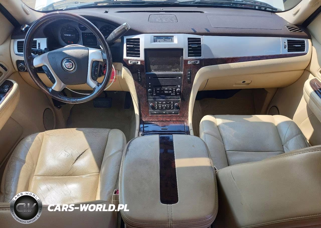 2008 Cadillac Escalade Luxury VIN:1GYFK63878R165327 - 8