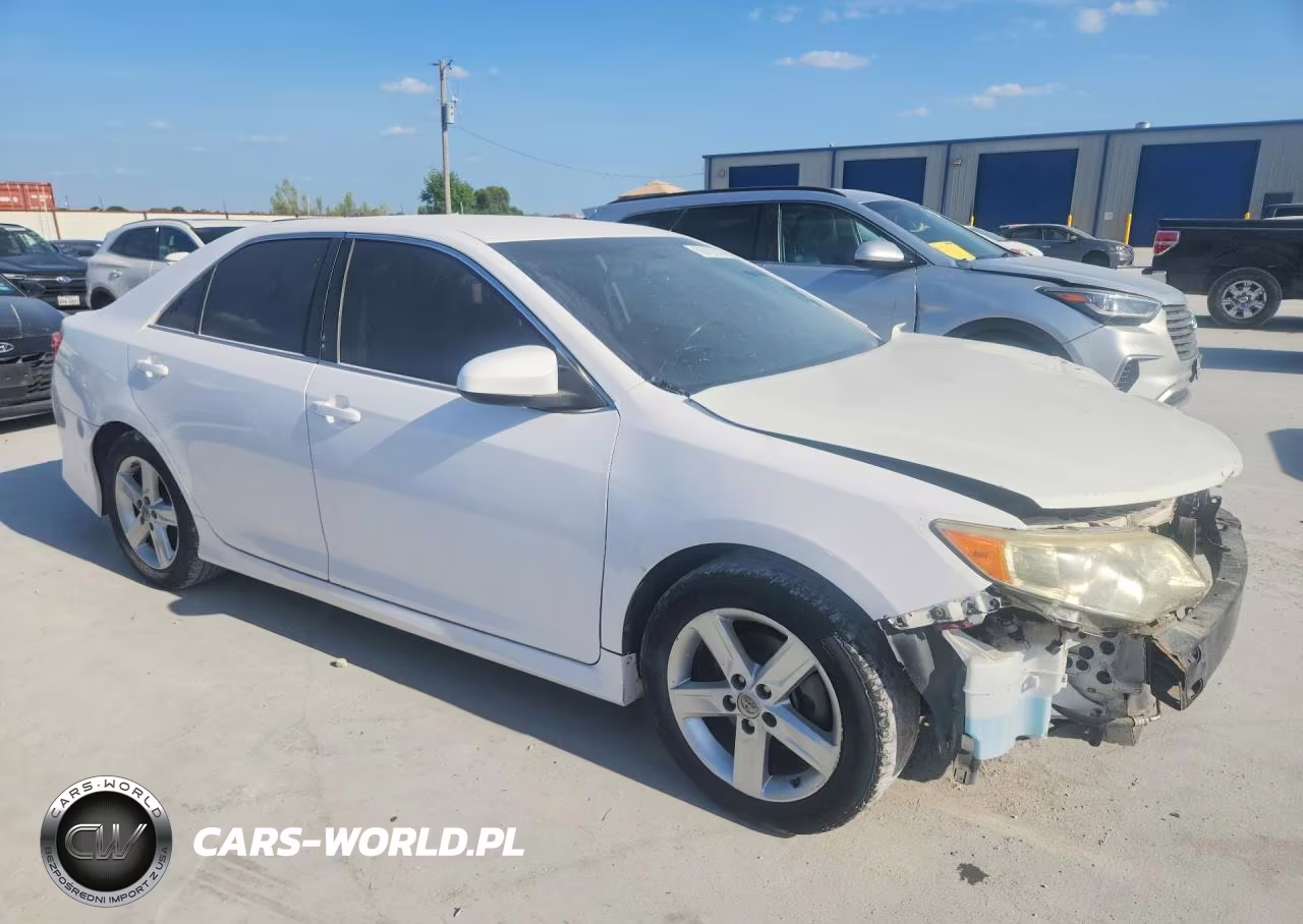 2014 Toyota Camry Se VIN:4T1BF1FKXEU416140 - 4