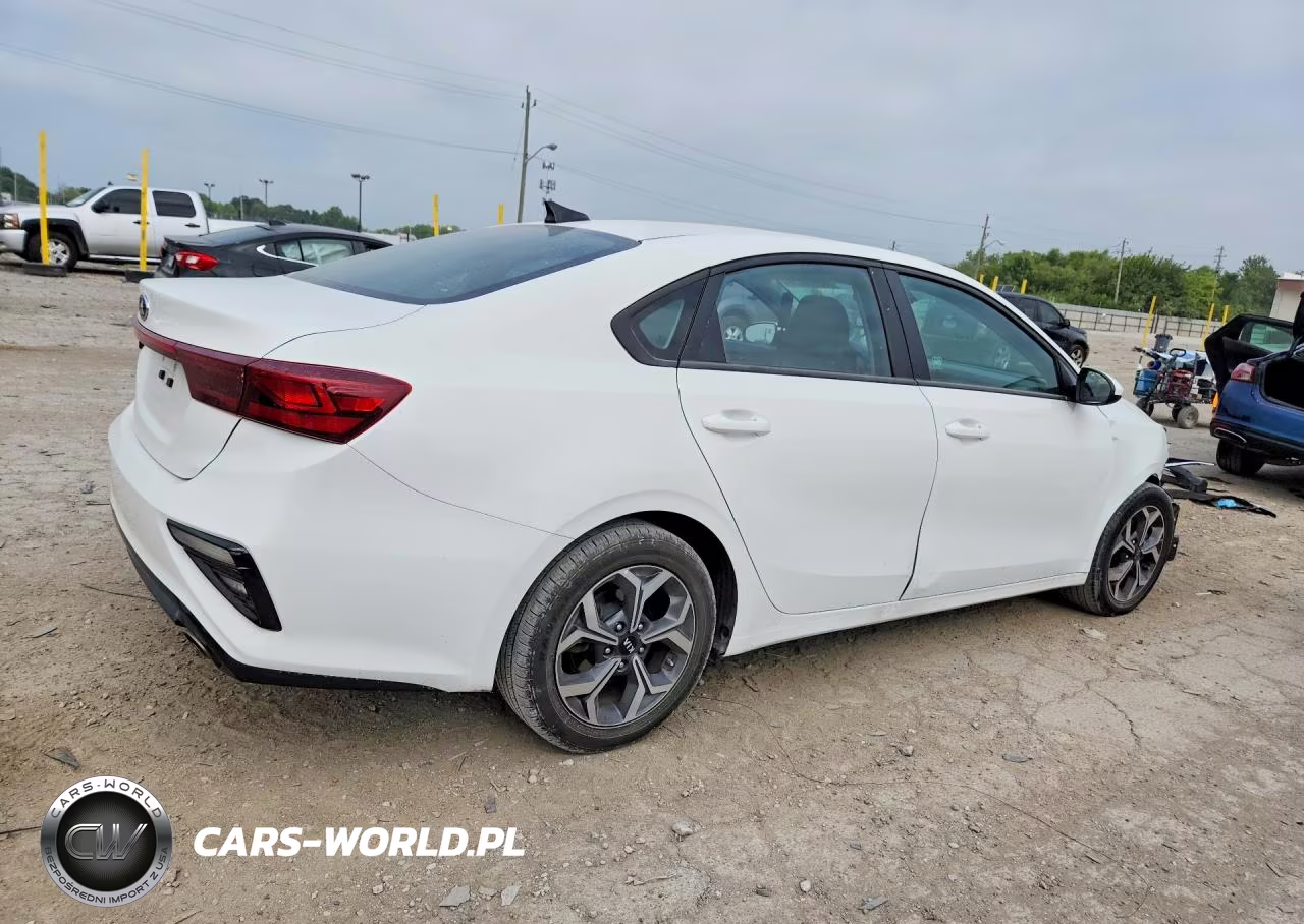 2021 Kia Forte Lxs VIN:3KPF24AD9ME309959 - 3
