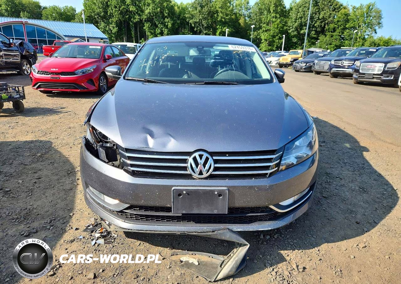 2015 Volkswagen Passat Se VIN:1VWBT7A35FC010321 - 5