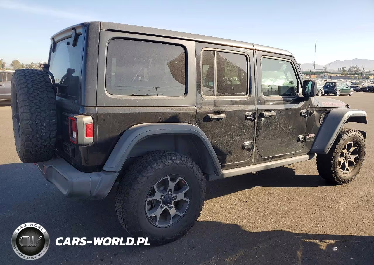 2018 Jeep Wrangler Unlimited Rubicon VIN:1C4HJXFG4JW266665 - 3