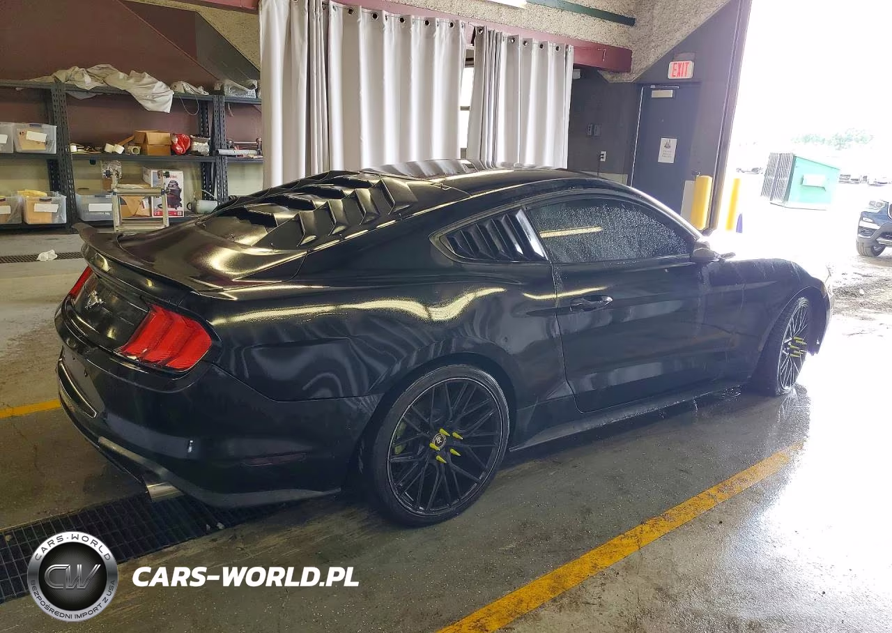 2018 Ford Mustang VIN:1FA6P8TH9J5128110 - 3