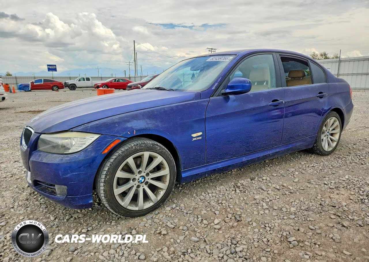 2011 BMW 328 Xi – zdjęcie 1 z 12