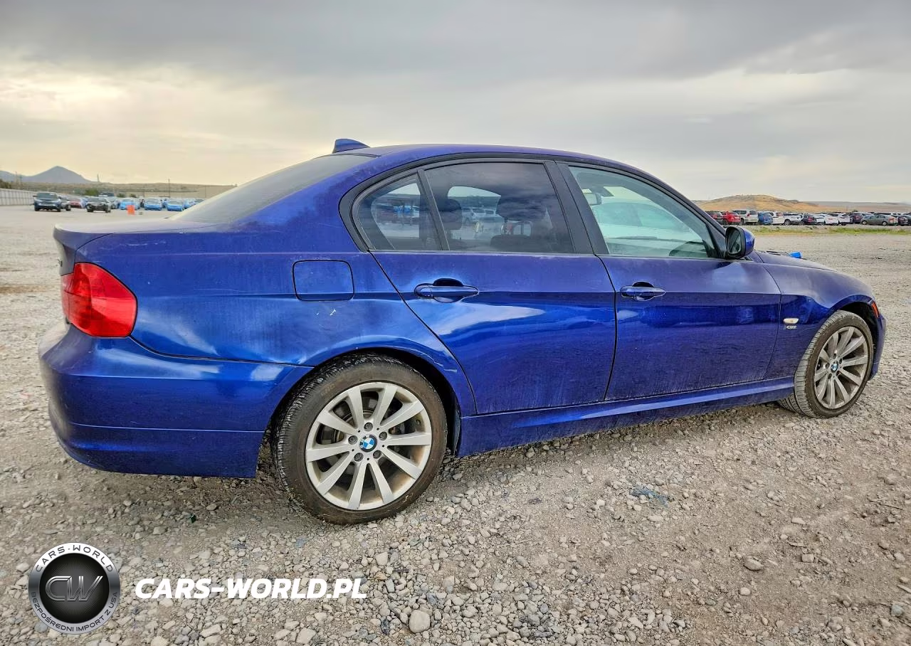 2011 BMW 328 Xi VIN:WBAPK7C5XBA972756 - 3