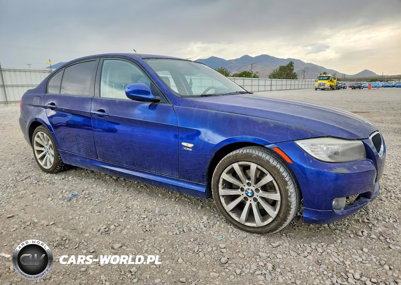 2011 BMW 328 Xi VIN:WBAPK7C5XBA972756 - 4