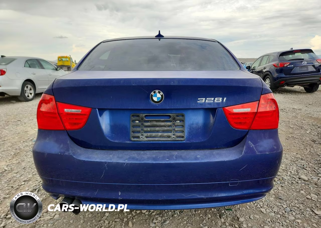 2011 BMW 328 Xi VIN:WBAPK7C5XBA972756 - 6