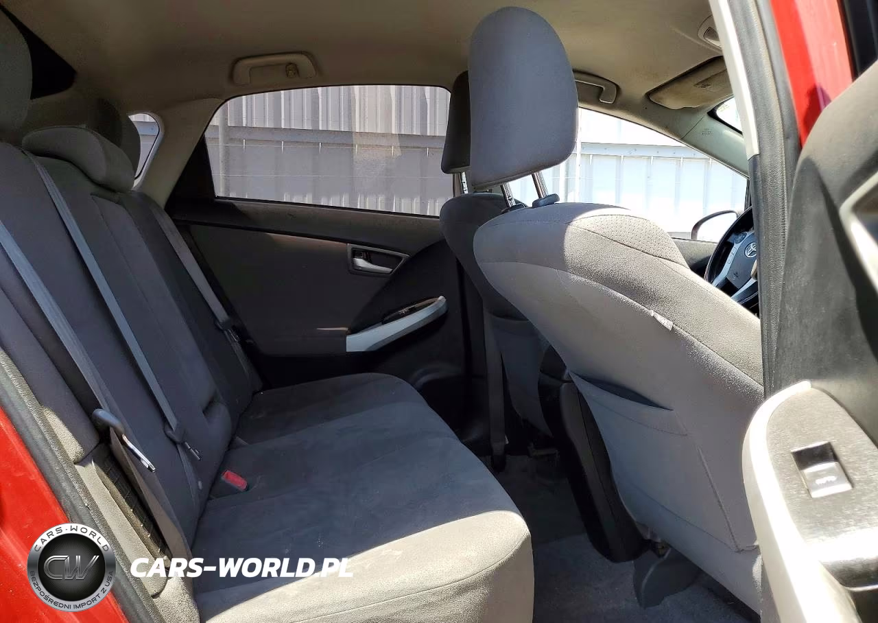 2012 Toyota Prius Three VIN:JTDKN3DU0C1552931 - 10