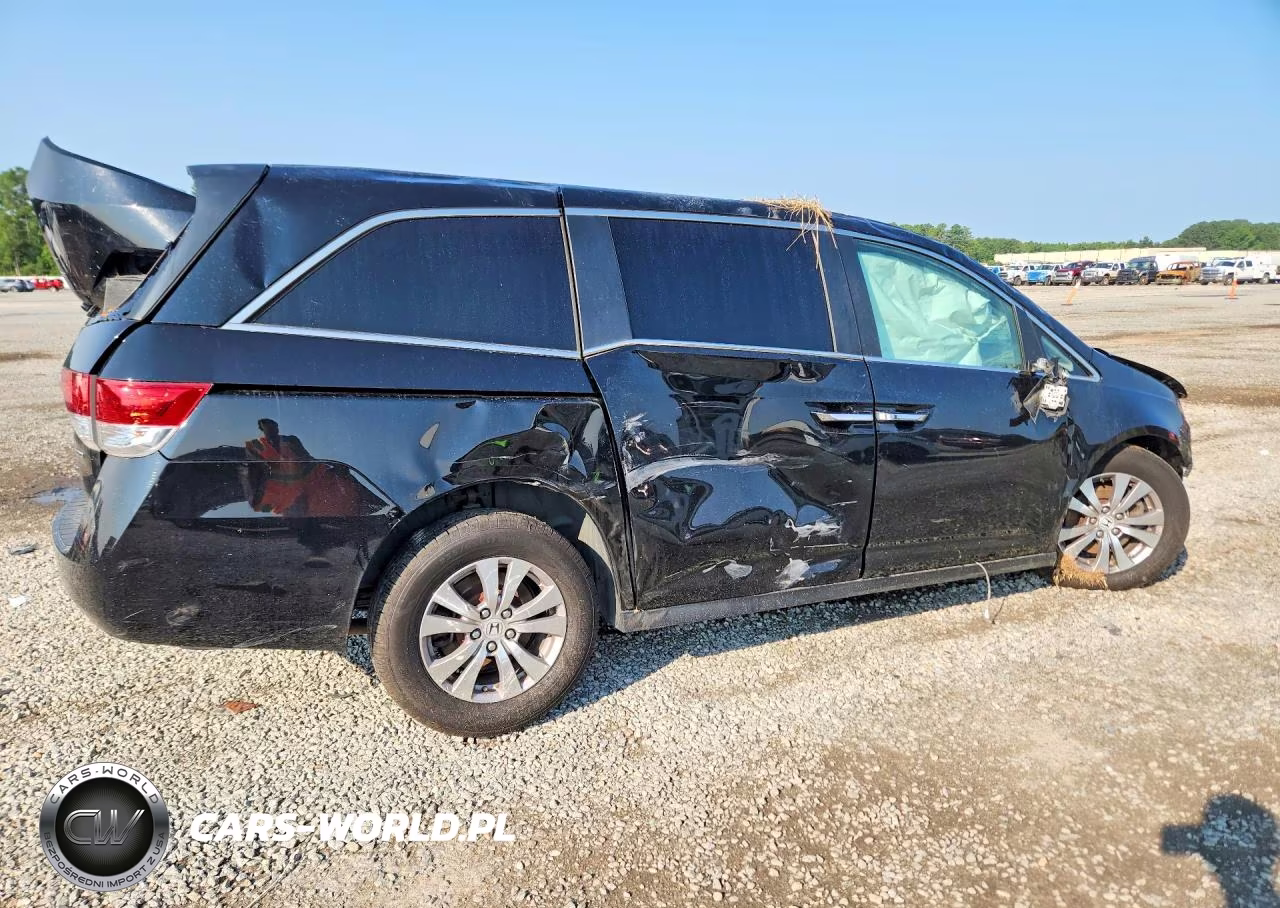 2017 Honda Odyssey Se VIN:5FNRL5H34HB025815 - 3