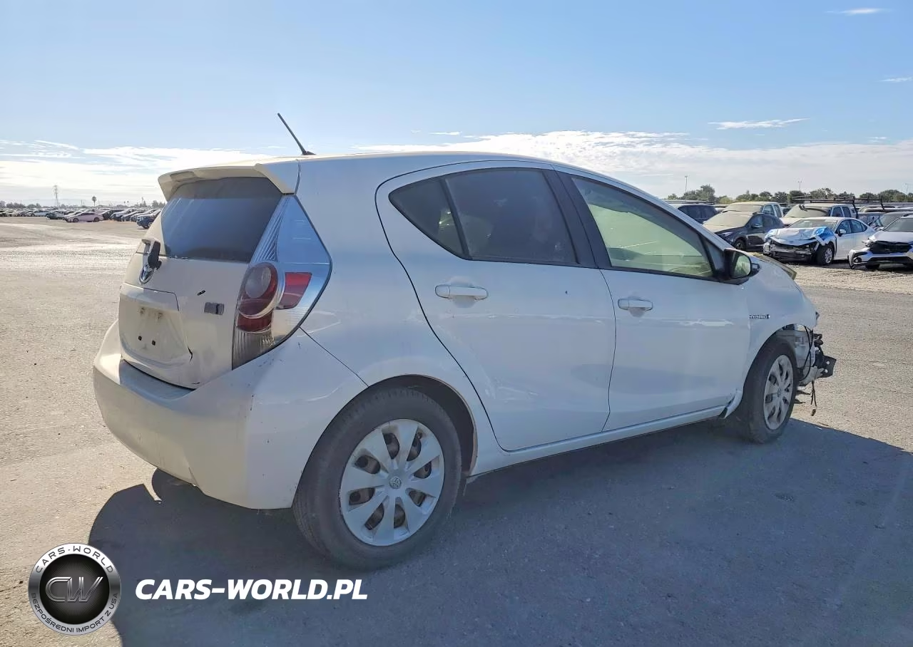 2012 Toyota Prius C One VIN:JTDKDTB36C1503777 - 3