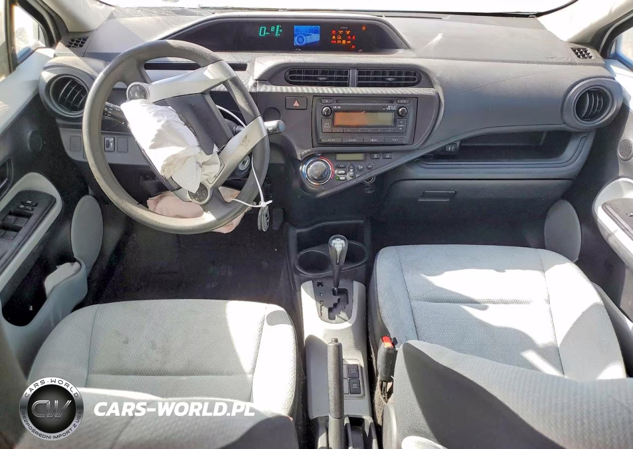2012 Toyota Prius C One VIN:JTDKDTB36C1503777 - 8