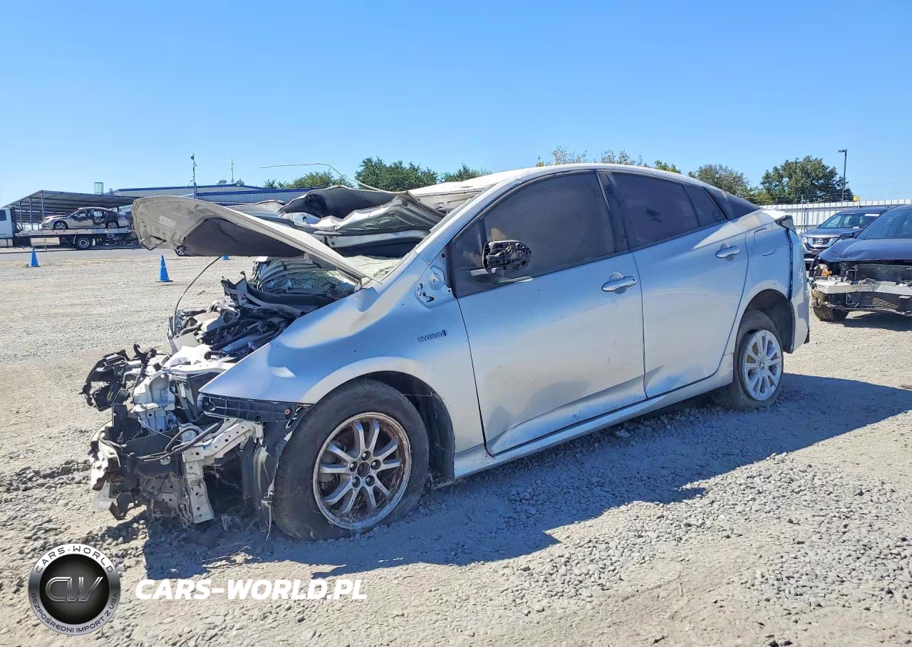 2020 Toyota Prius L Eco – zdjęcie 1 z 12