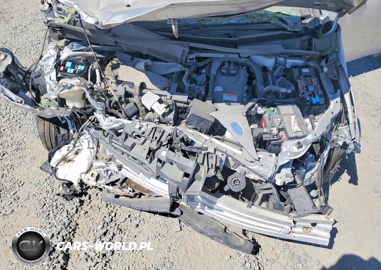 2020 Toyota Prius L Eco VIN:JTDKARFU7L3121700 - 11
