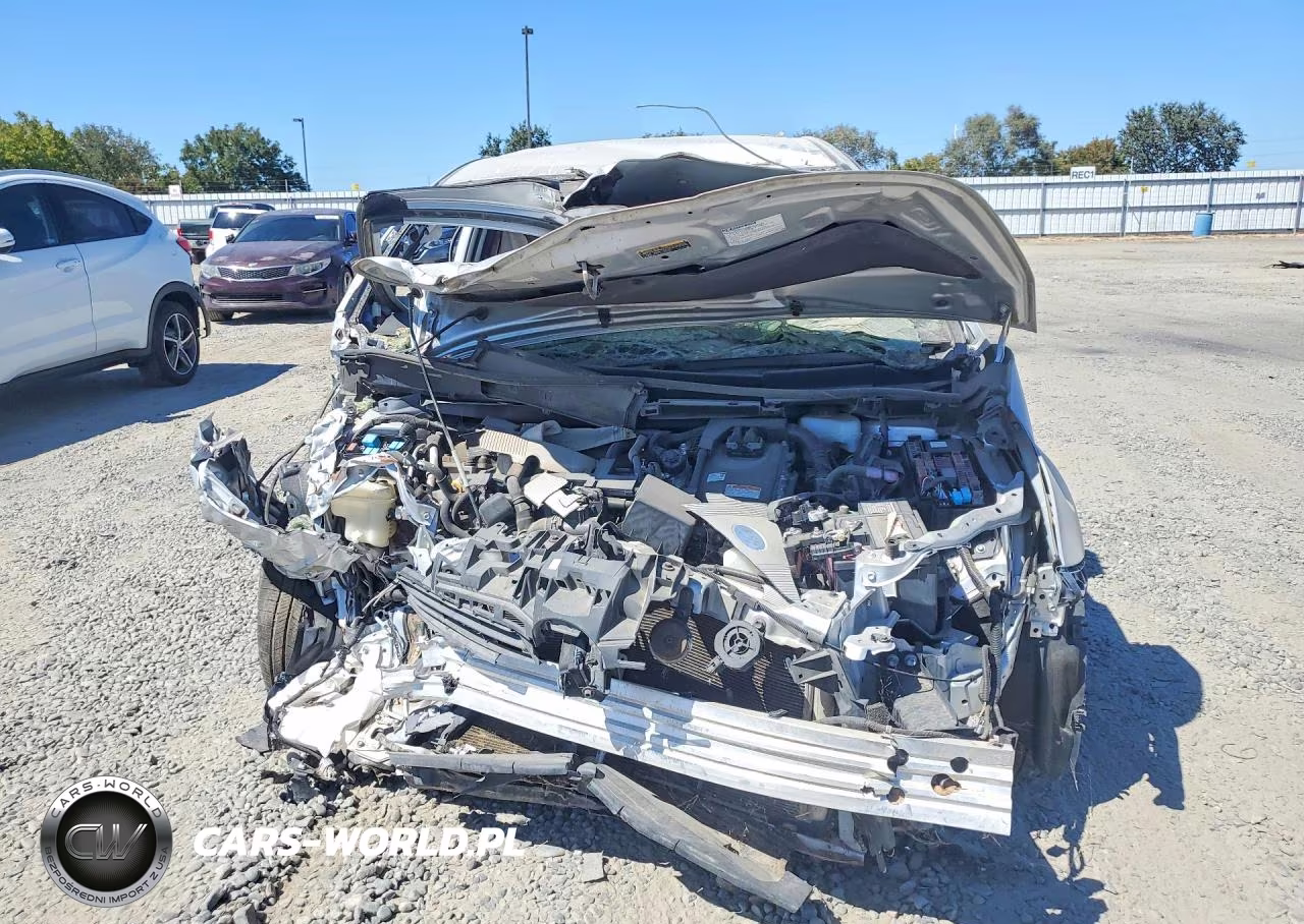 2020 Toyota Prius L Eco VIN:JTDKARFU7L3121700 - 5