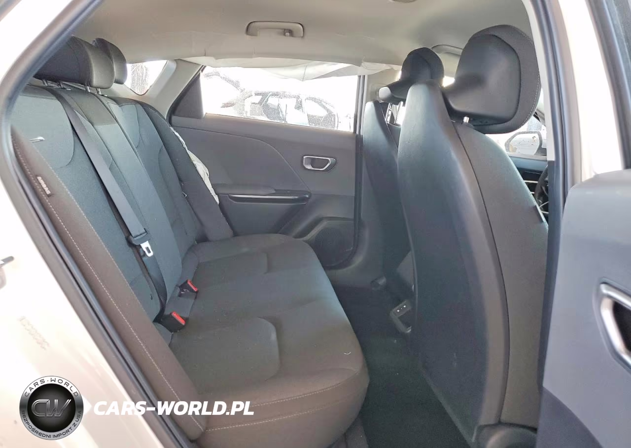 2025 Kia K4 Lxs VIN:3KPFT4DEXSE110806 - 10