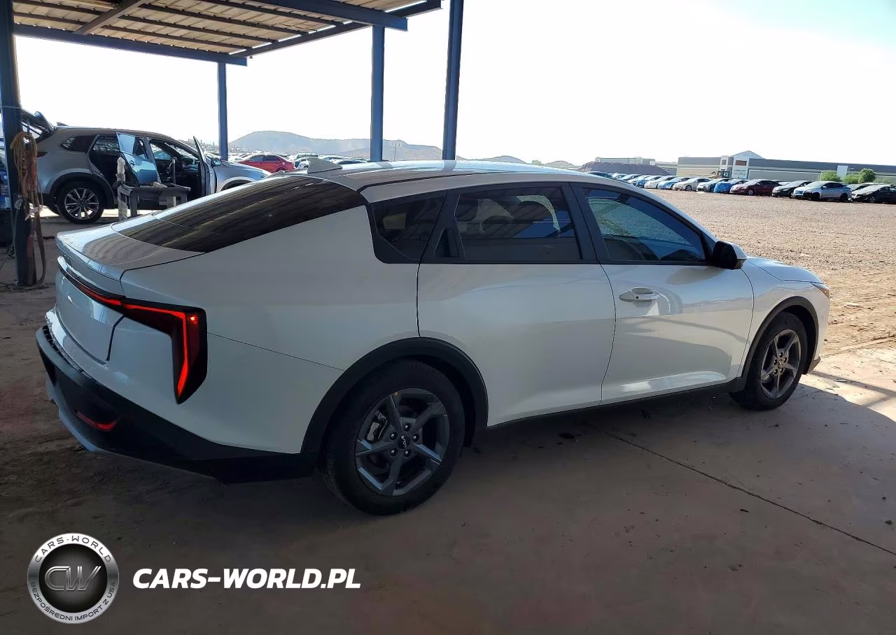2025 Kia K4 Lxs VIN:3KPFT4DEXSE110806 - 3