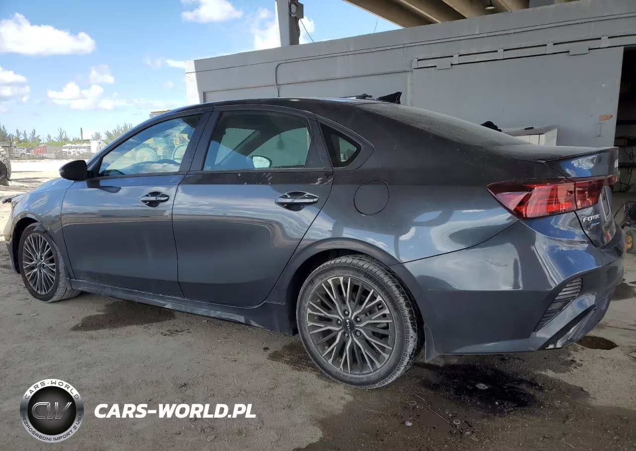 2024 Kia Forte Gt Line VIN:3KPF54AD6RE711520 - 2
