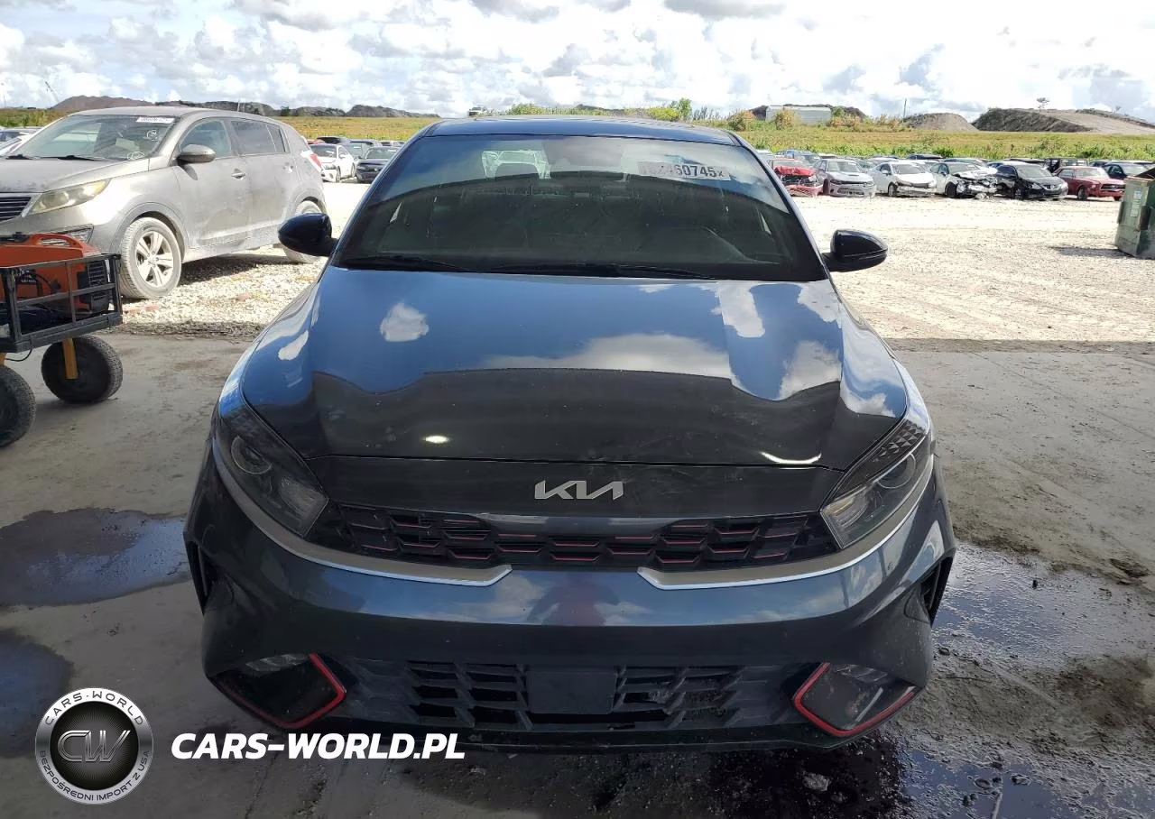 2024 Kia Forte Gt Line VIN:3KPF54AD6RE711520 - 5