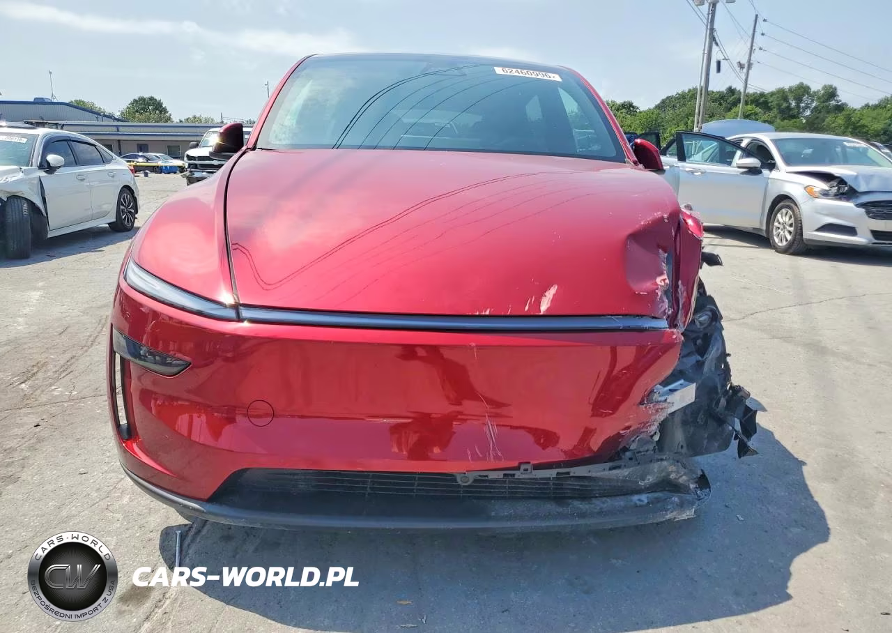 2026 Tesla Model Y VIN:7SAYGDEE4TA714133 - 5