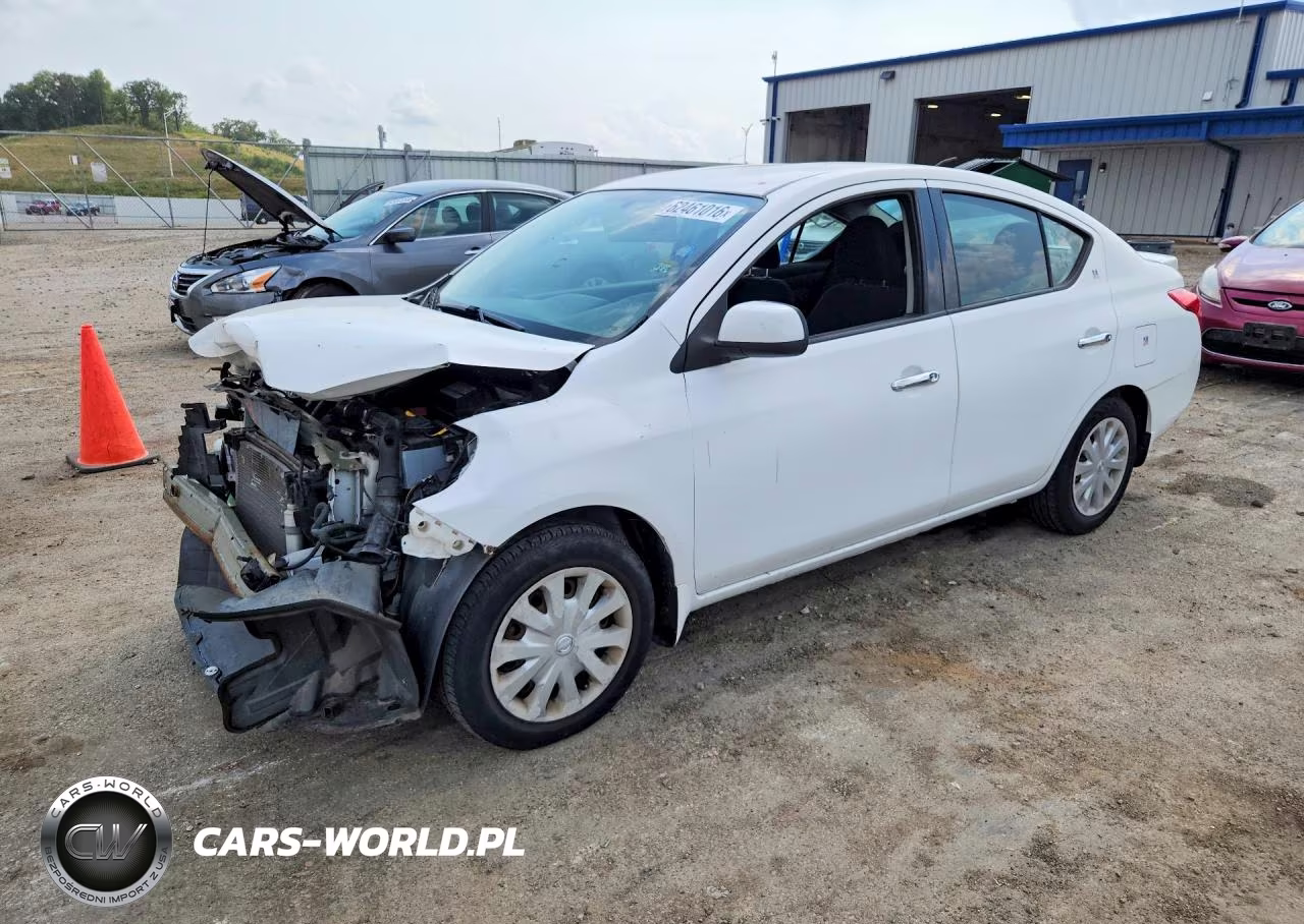 2014 Nissan Versa 1.6 S