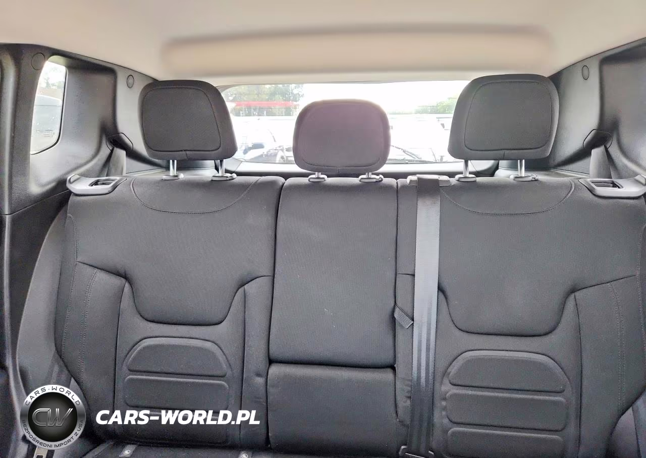 2019 Jeep Renegade Latitude VIN:ZACNJBBB6KPK48258 - 10