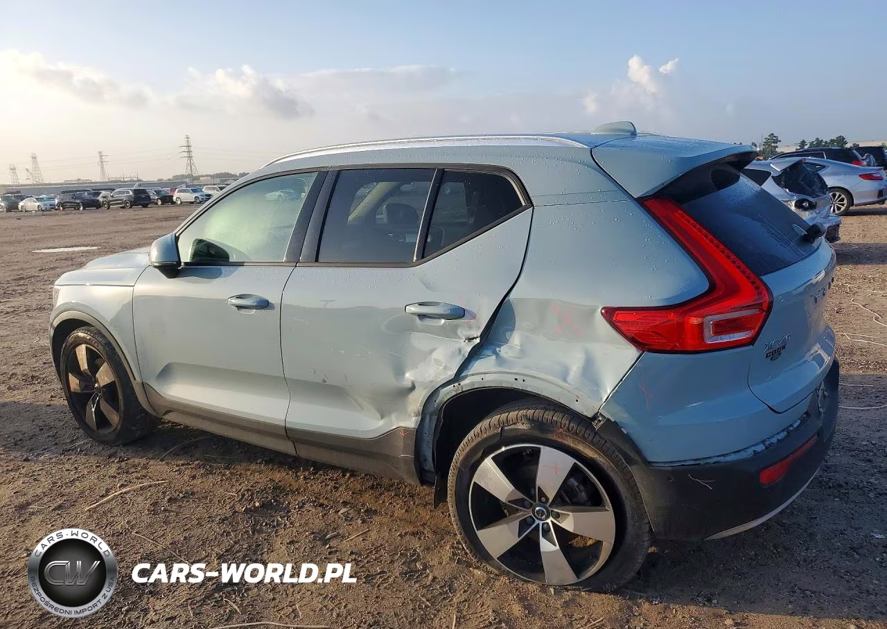 2019 Volvo Xc40 T5 Momentum VIN:YV4162XZ4K2020579 - 2