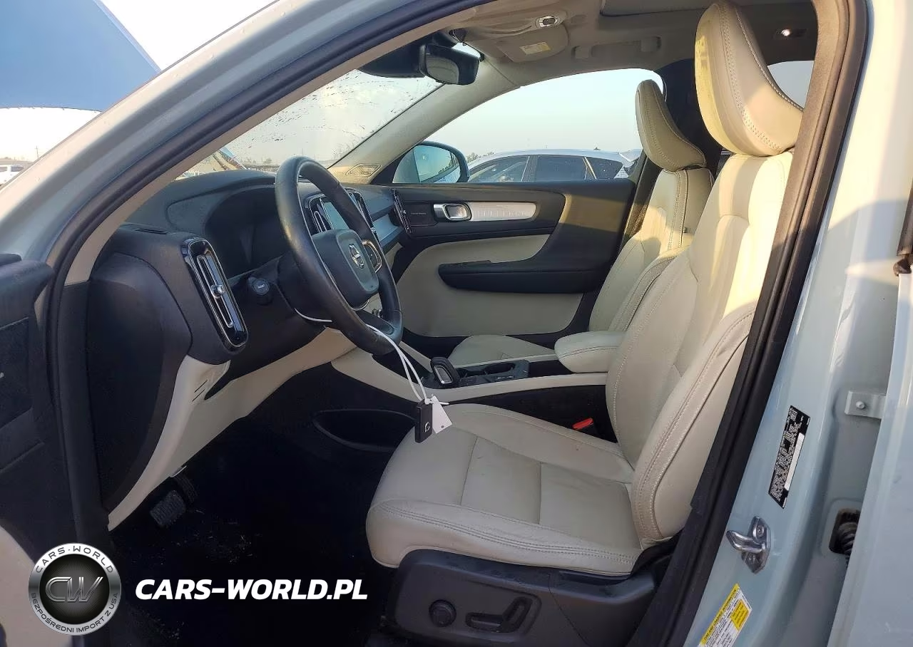 2019 Volvo Xc40 T5 Momentum VIN:YV4162XZ4K2020579 - 7