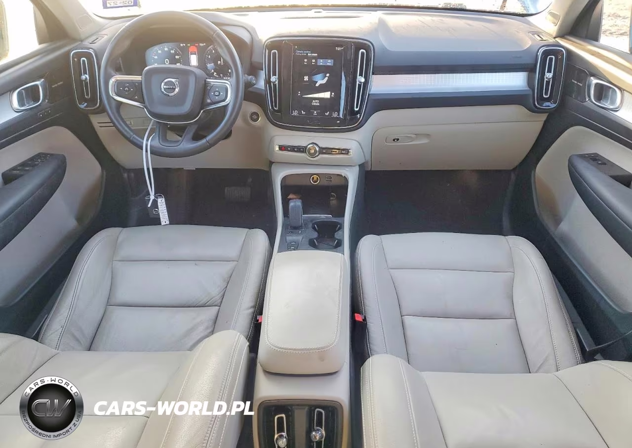 2019 Volvo Xc40 T5 Momentum VIN:YV4162XZ4K2020579 - 8