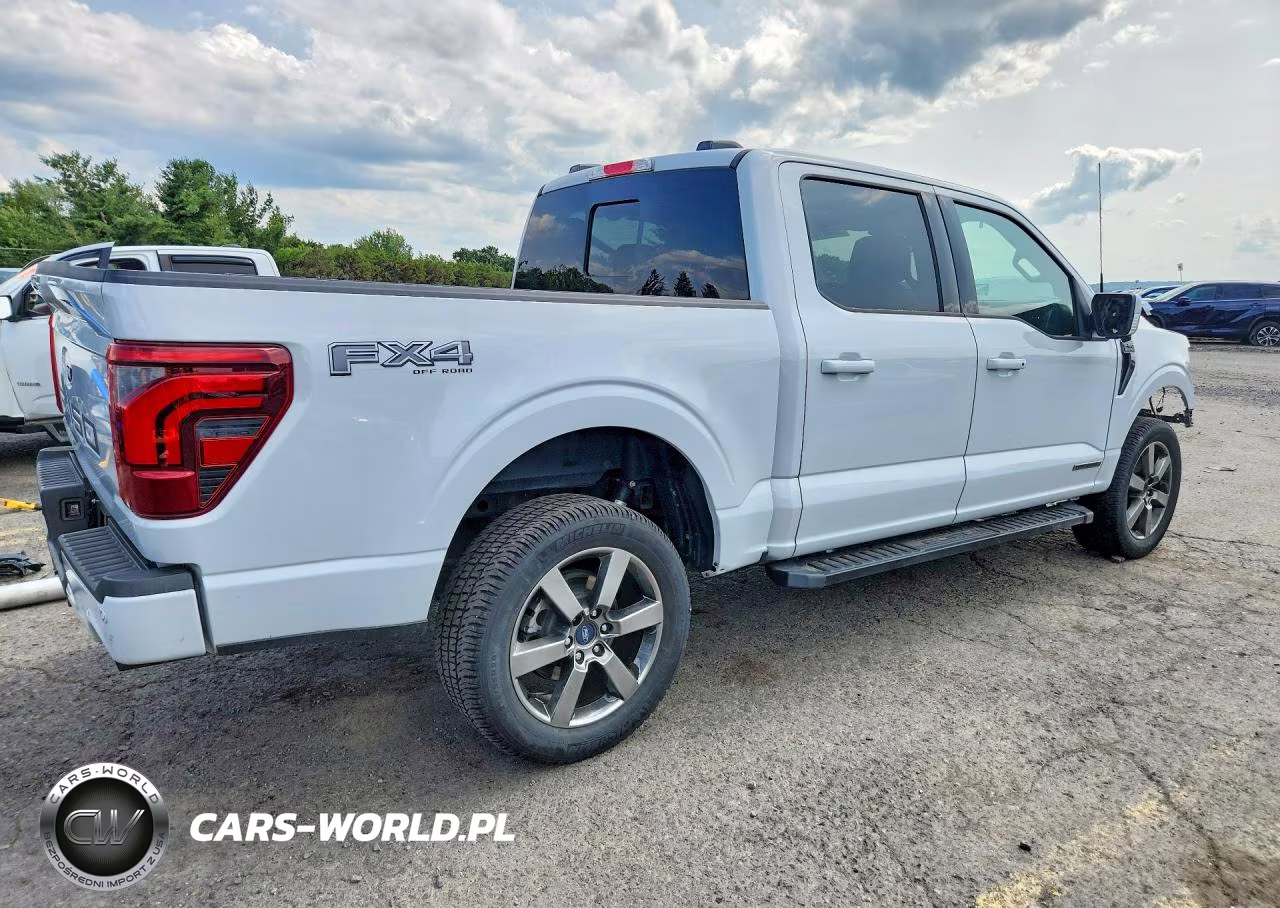 2025 Ford F150 Lariat VIN:1FTFW5LD8SFA15270 - 3
