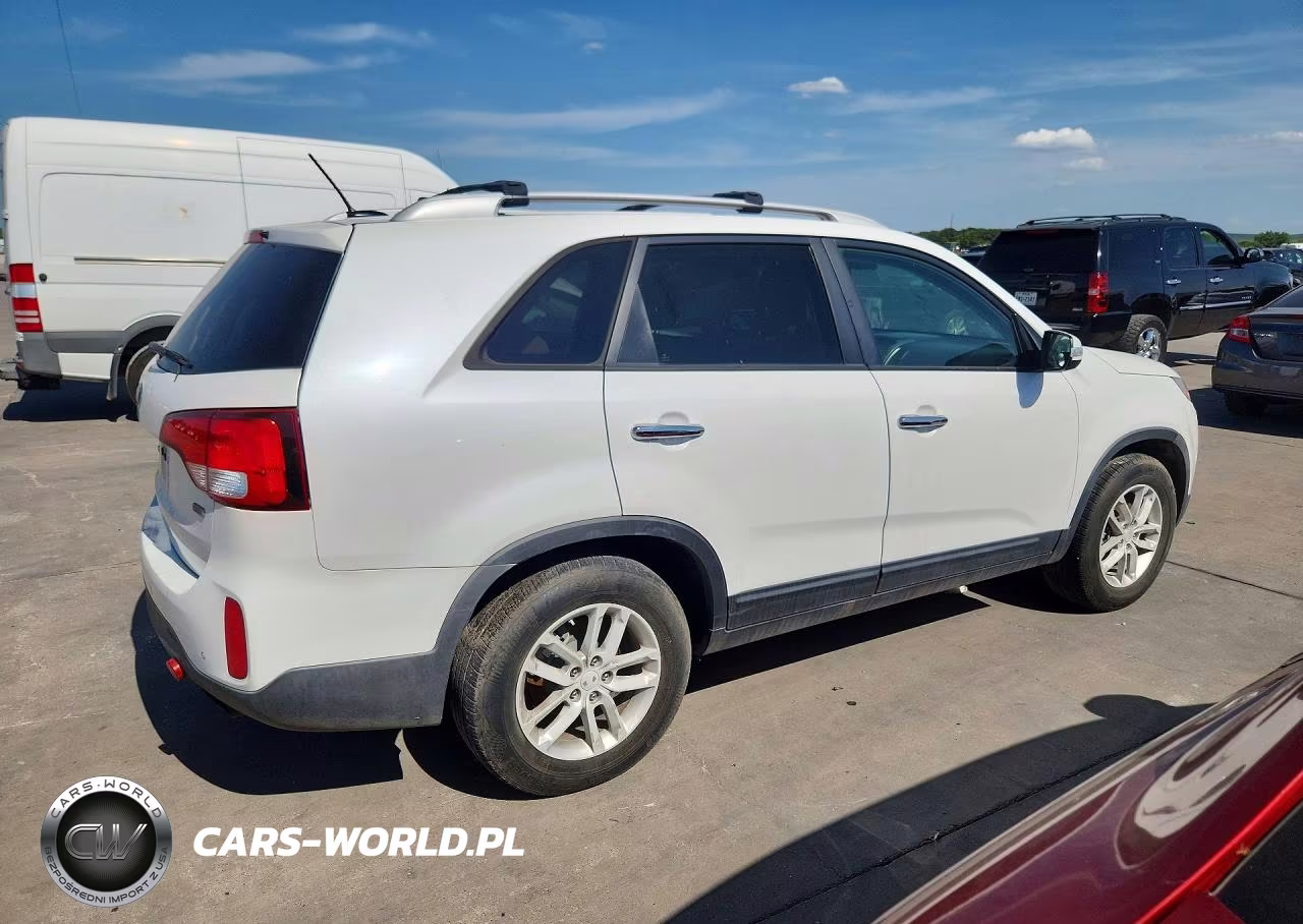2014 Kia Sorento Lx VIN:5XYKT3A61EG523193 - 3