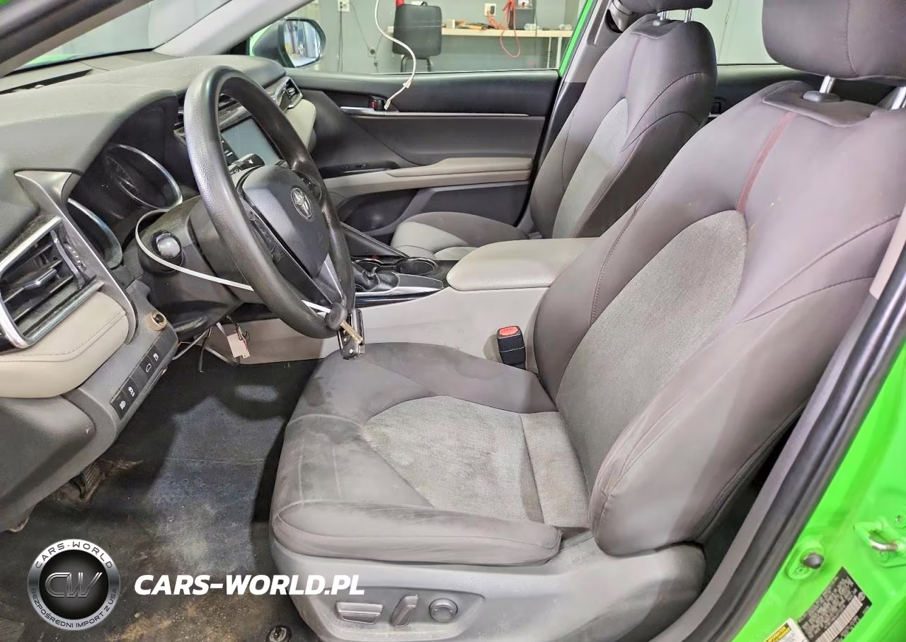 2018 Toyota Camry Le VIN:4T1B11HK4JU115918 - 7