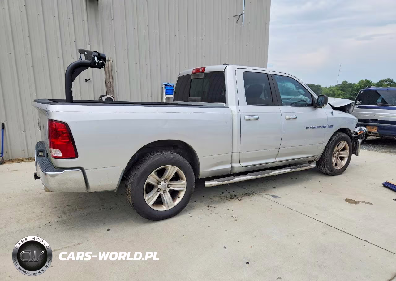 2011 Dodge Ram 1500 VIN:1D7RB1GT2BS629425 - 3