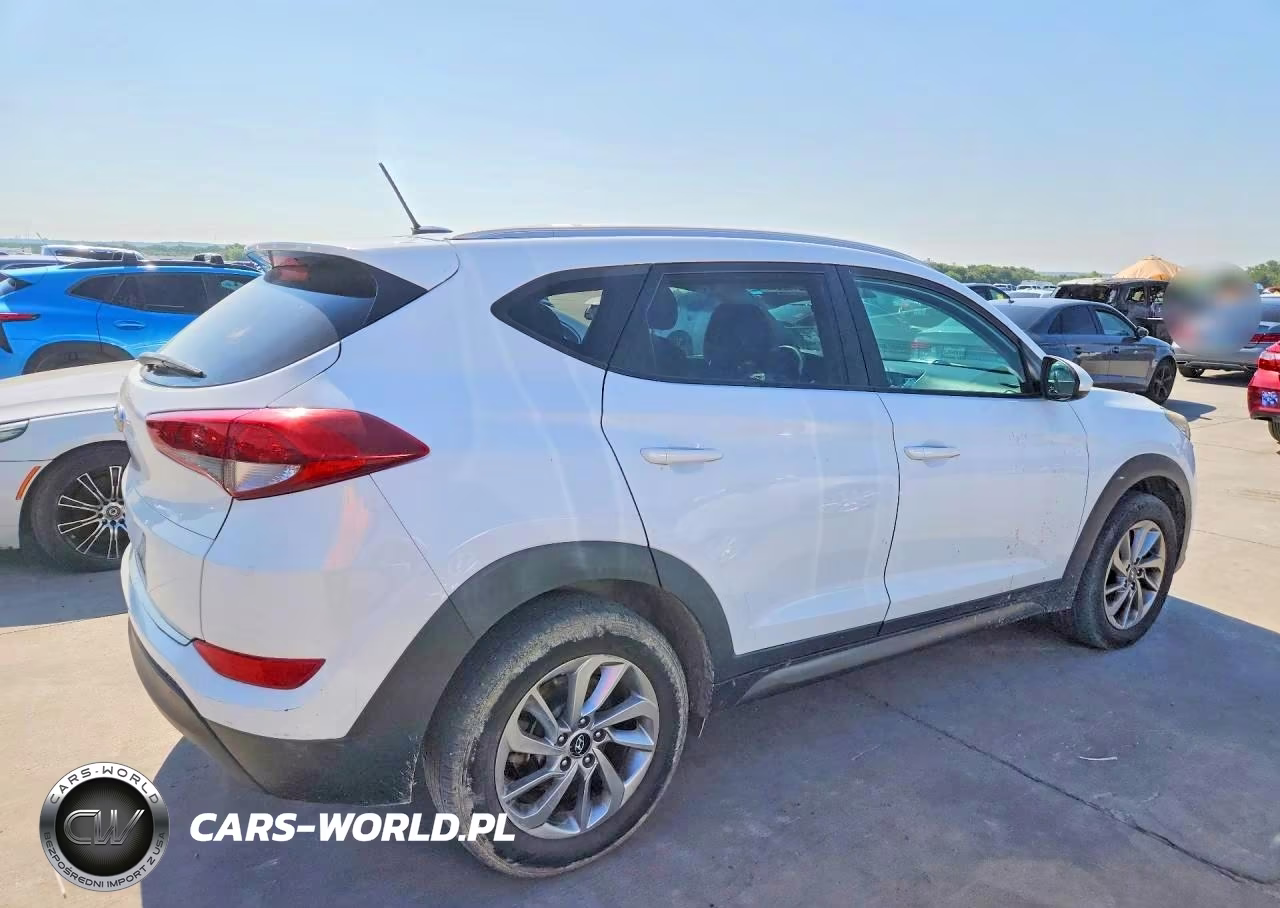 2016 Hyundai Tucson Se VIN:KM8J33A48GU120044 - 3