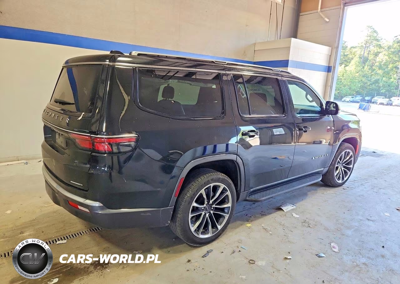 2022 Jeep Wagoneer Series Ii VIN:1C4SJVBT8NS211890 - 3