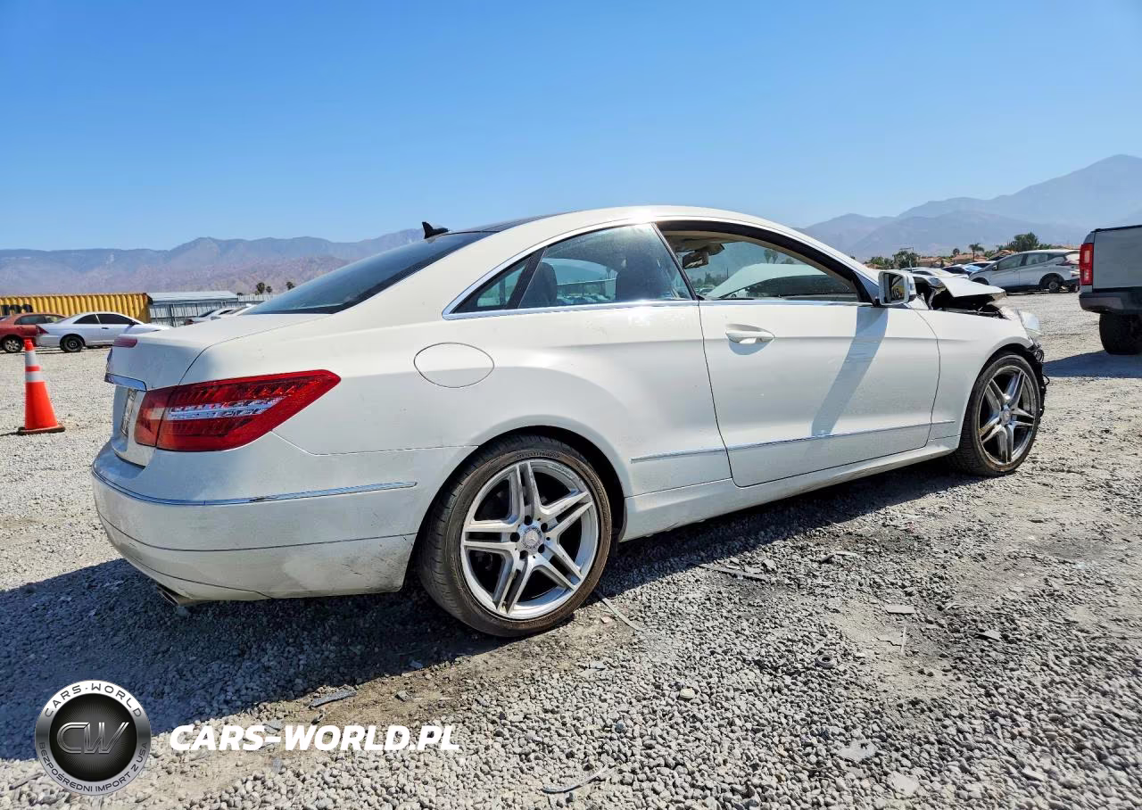 2011 Mercedes-Benz E 350 VIN:WDDKJ5GB6BF080002 - 3