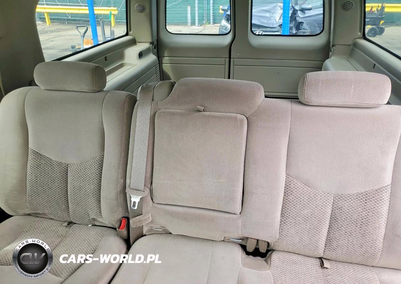 2004 Chevrolet Suburban C1500 VIN:3GNEC16Z84G259918 - 10