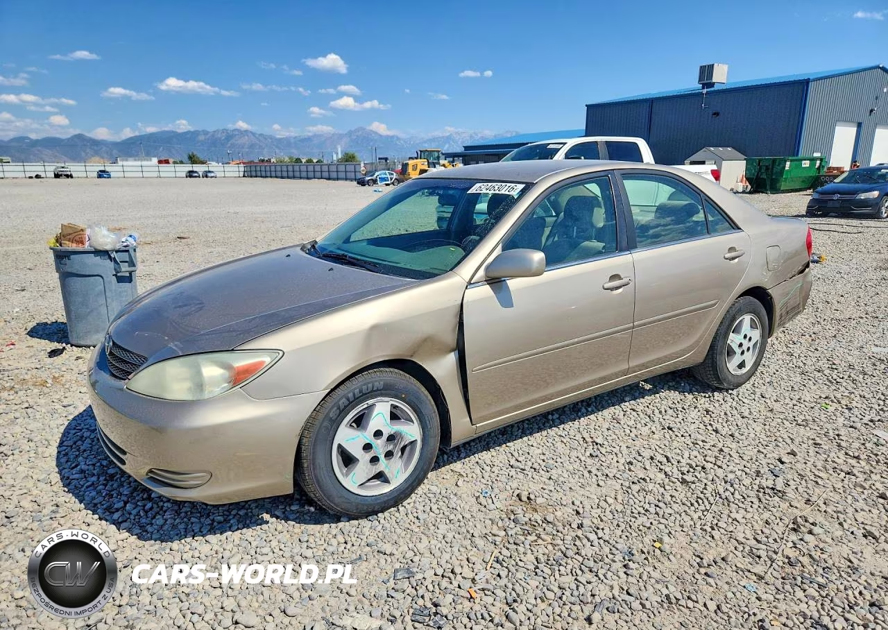 2004 Toyota Camry Le – zdjęcie 1 z 12