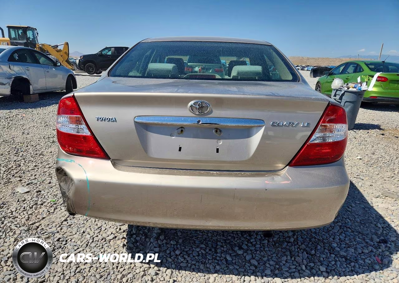 2004 Toyota Camry Le VIN:JTDBE32K640266932 - 6