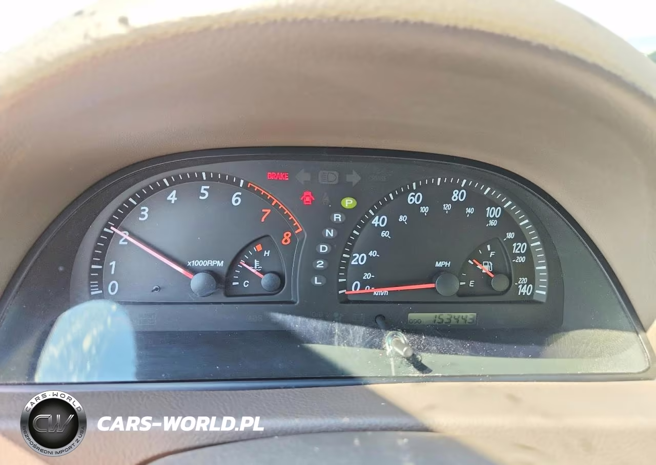 2004 Toyota Camry Le VIN:JTDBE32K640266932 - 9
