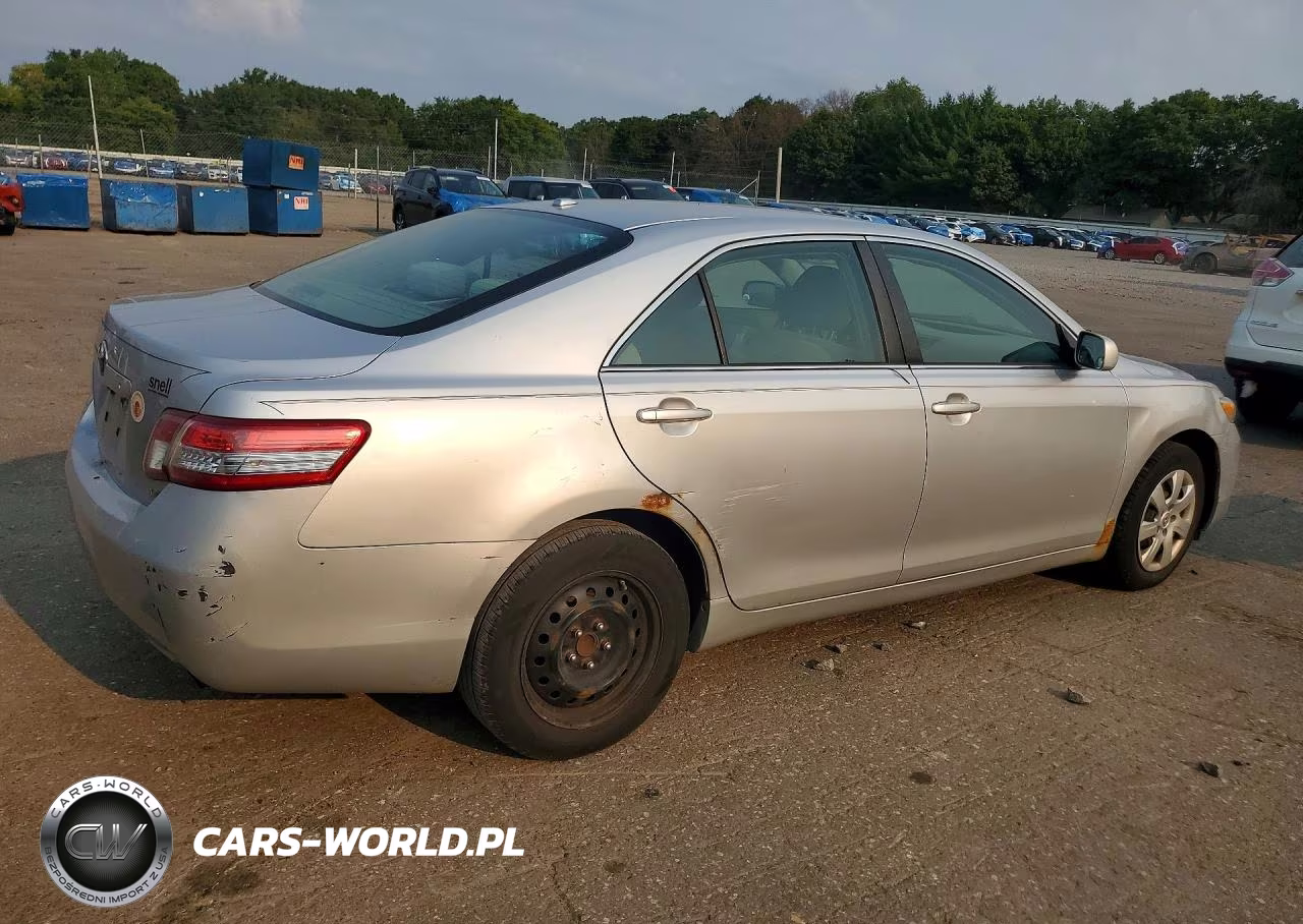 2011 Toyota Camry Le VIN:4T1BF3EKXBU717497 - 3