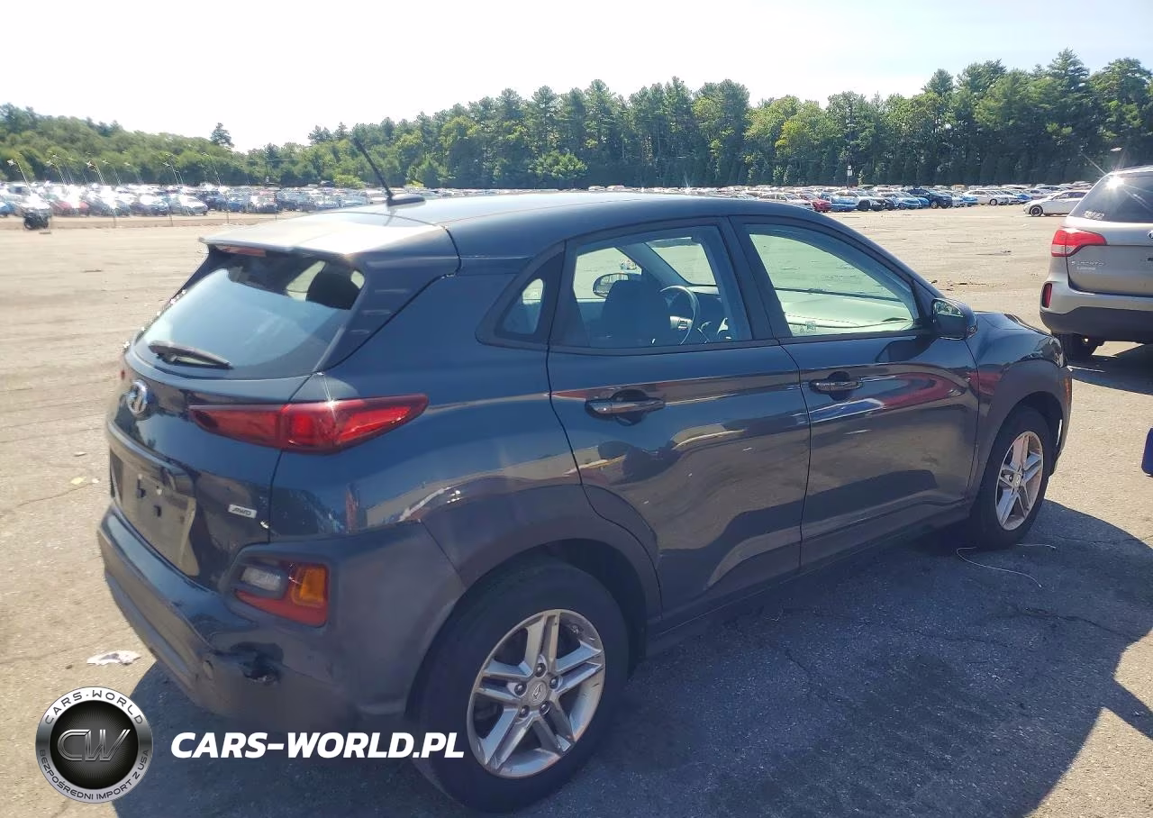 2018 Hyundai Kona Se VIN:KM8K1CAA3JU079717 - 3