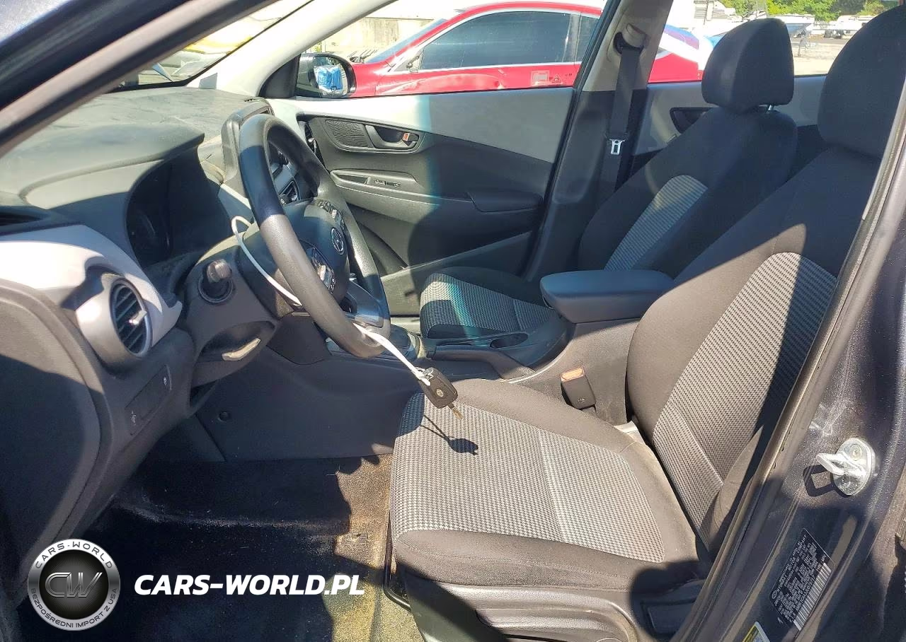 2018 Hyundai Kona Se VIN:KM8K1CAA3JU079717 - 7