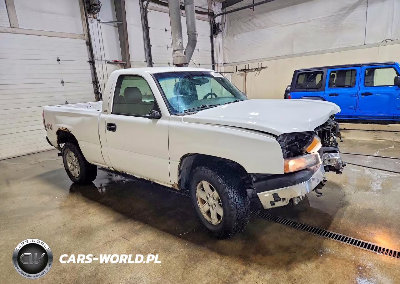 2005 Chevrolet Silverado K1500 VIN:1GCEK14X75Z282055 - 4