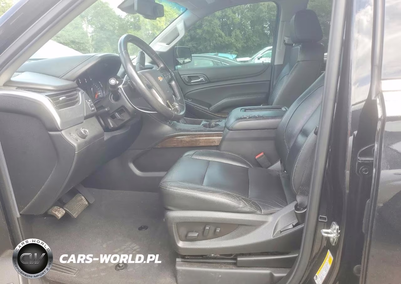 2019 Chevrolet Suburban C1500 Lt VIN:1GNSCHKC1KR405411 - 7
