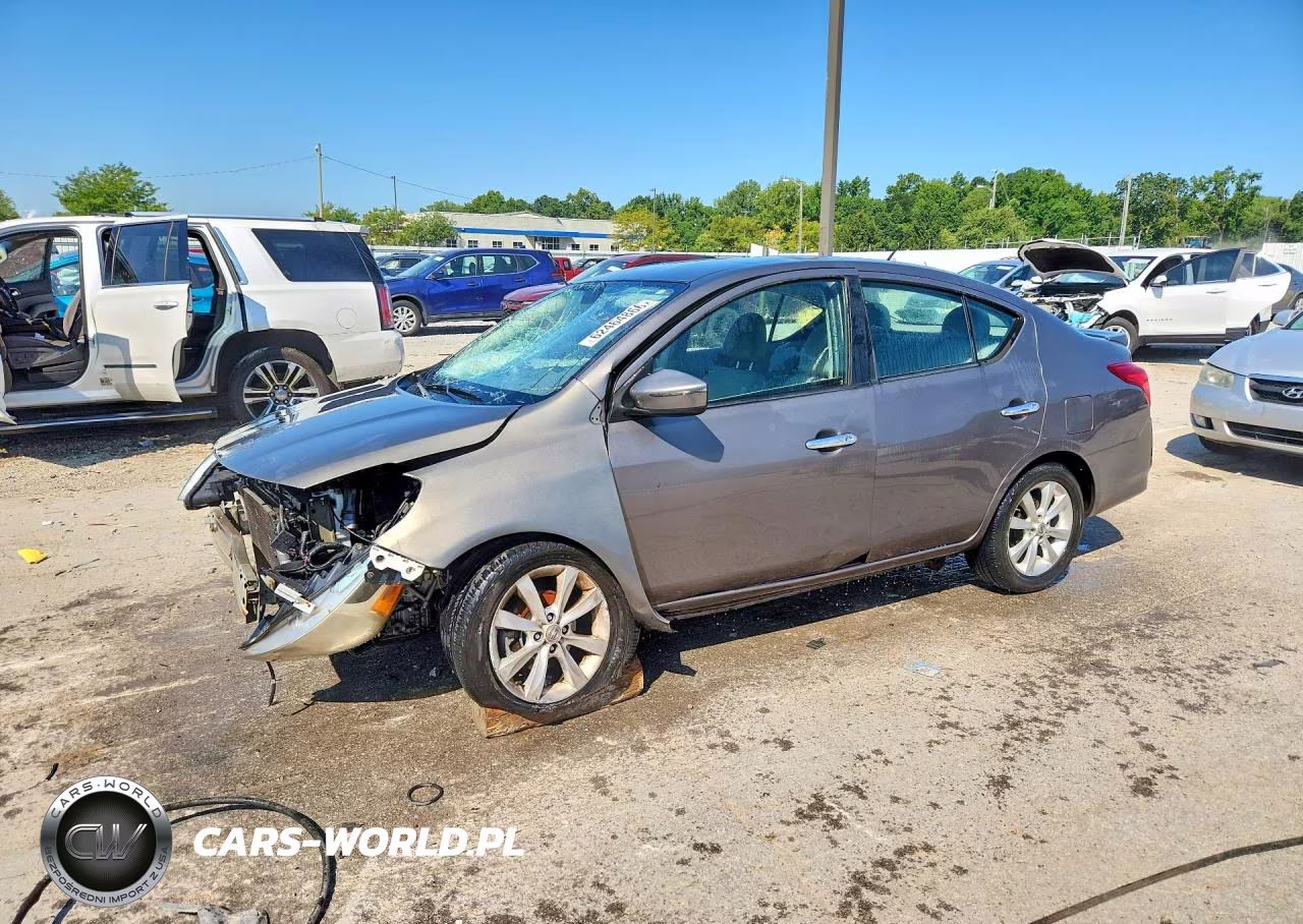 2015 Nissan Versa 1.6 Sl